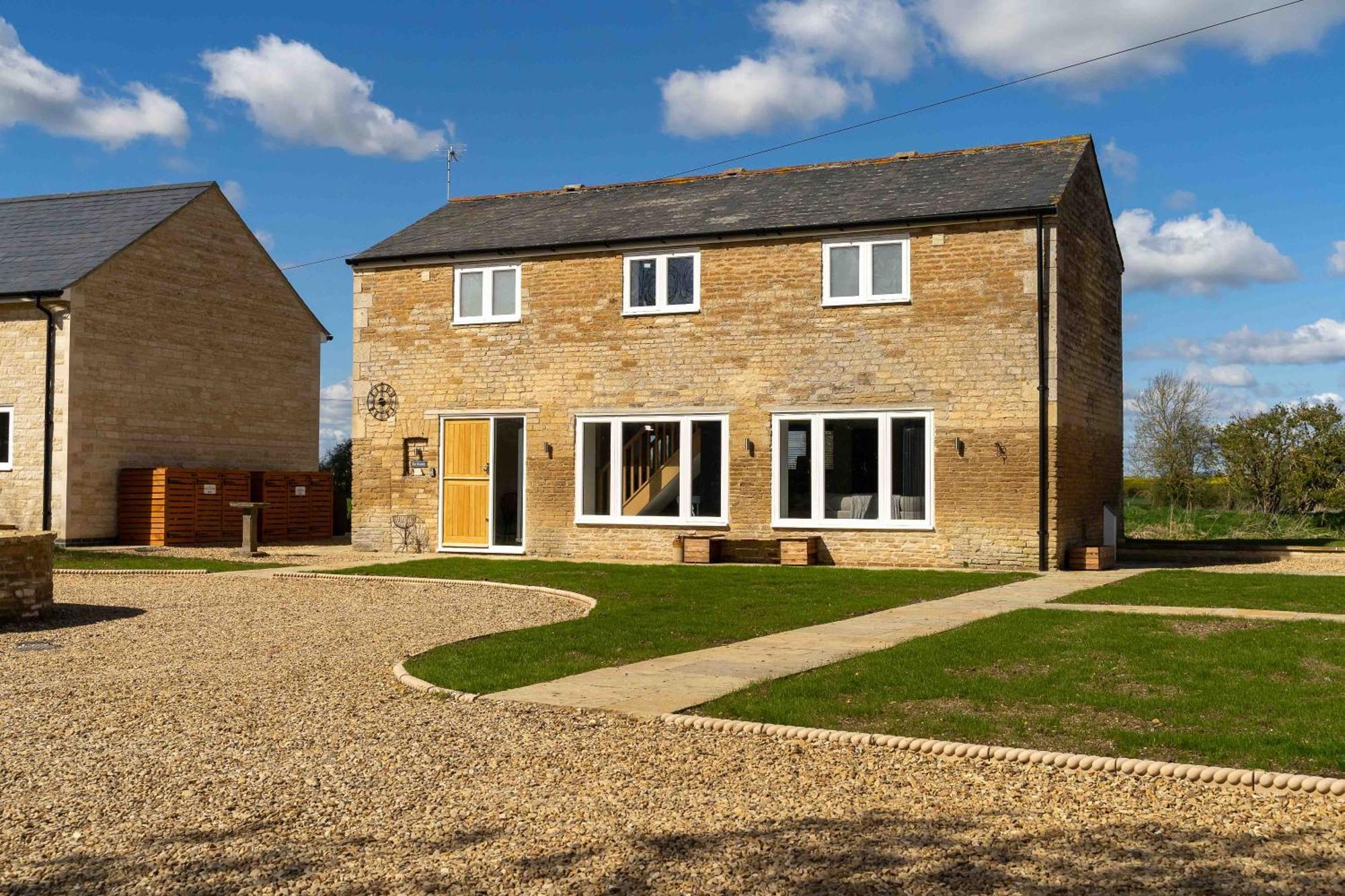 Fletland Mill And Holiday Hamlet - 18Th Century Watermill, In Stunning Location Near Stamford Villa Room photo