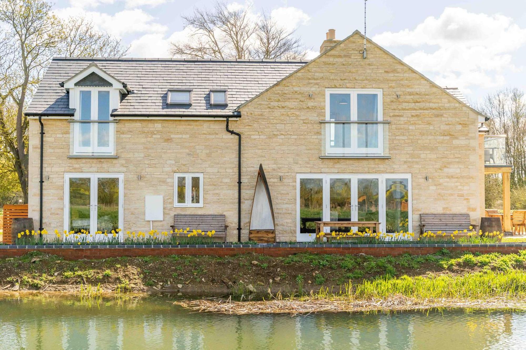 Fletland Mill And Holiday Hamlet - 18Th Century Watermill, In Stunning Location Near Stamford Villa Room photo